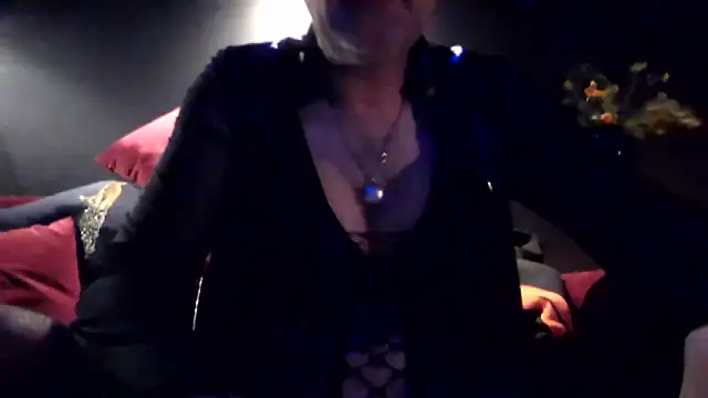 Snapshot of biffboff123 chatting on 06.16.26 biffboff123 online show from 06.16.26