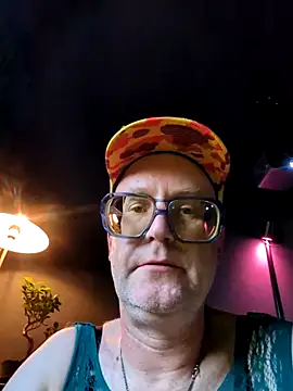 Snapshot of biffboff123 chatting on 07.28.26 biffboff123 online show from 07.28.26