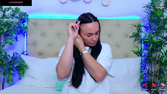 Snapshot of DaliyaArabian chatting on 07.30.26 DaliyaArabian online show from 07.30.26