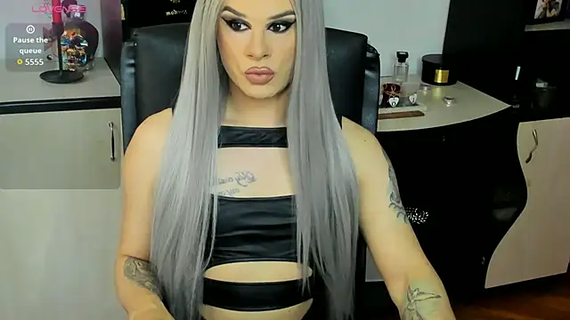 Snapshot of EvelynLexy chatting on 05.17.26 EvelynLexy online show from 05.17.26