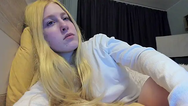 lola forever online show from 12.20.24