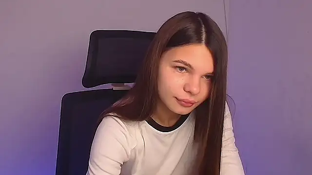 Snapshot of Hanna_Way chatting on 12.30.24 Hanna Way online show from 12.30.24