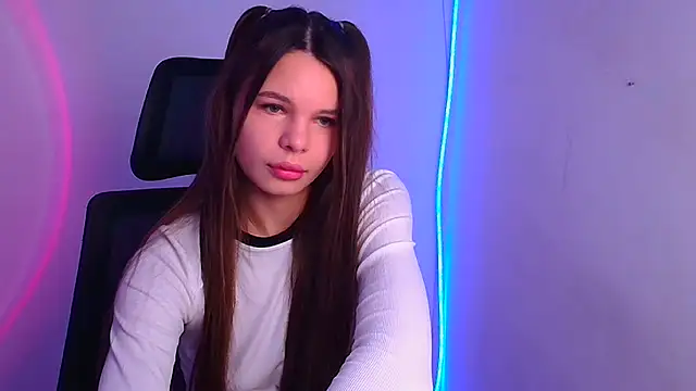 Snapshot of Hanna_Way chatting on 01.18.25 Hanna Way online show from 01.18.25