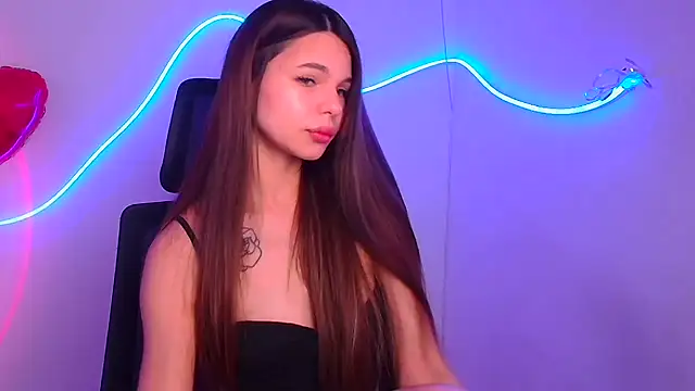 Snapshot of Hanna_Way chatting on 02.19.25 Hanna Way online show from 02.19.25