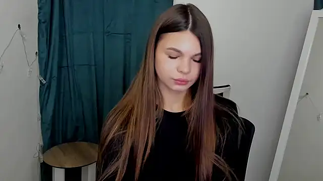 Snapshot of Hanna_Way chatting on 03.19.25 Hanna Way online show from 03.19.25