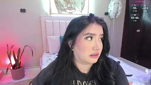 Snapshot of _nina_sweet chatting on 09.18.25  nina sweet online show from 09.18.25