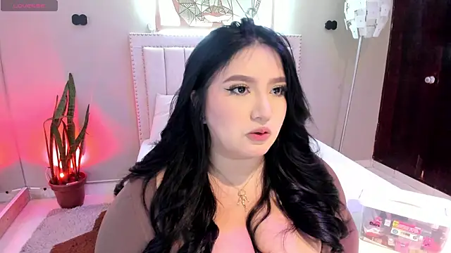 Snapshot of _nina_sweet chatting on 11.11.25 nina sweet online show from 11.11.25