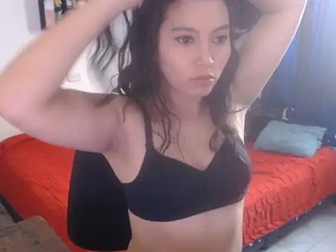 HannaKlein online show from 02.11.26