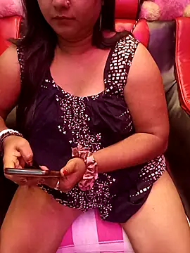 Snapshot of ella_mariya chatting on 09.28.25 ella mariya online show from 09.28.25