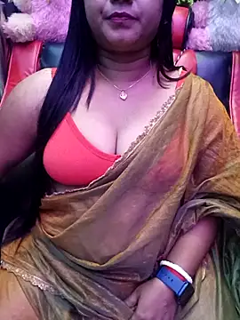 Snapshot of ella_mariya chatting on 10.23.25 ella mariya online show from 10.23.25