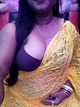 Snapshot of ella_mariya chatting on 11.03.25 ella mariya online show from 11.03.25