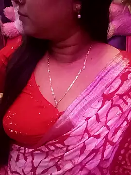 Snapshot of ella_mariya chatting on 01.18.26 ella mariya online show from 01.18.26