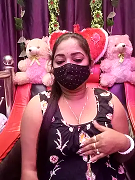 Snapshot of ella_mariya chatting on 02.12.26 ella mariya online show from 02.12.26