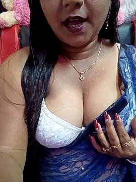 Snapshot of ella_mariya chatting on 03.31.26 ella mariya online show from 03.31.26