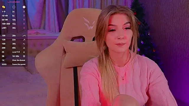 Snapshot of Saillise chatting on 01.04.25 Saillise online show from 01.04.25