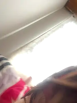 Elle Lee  online show from 12.14.25