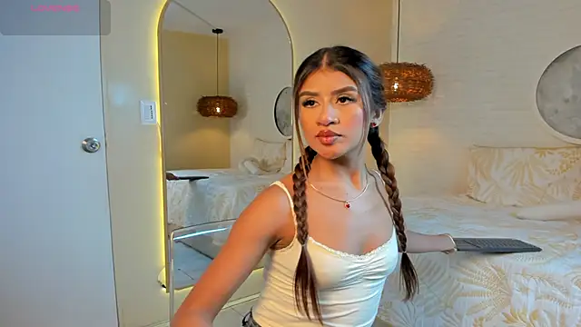 Elise Diamond online show from 11.07.25