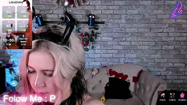 Alex Howell online show from 02.28.25