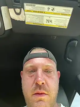 Mcpussypounder211 online show from 07.12.26