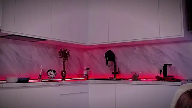 Snapshot of Devilina_V chatting on 12.14.24 Devilina V online show from 12.14.24