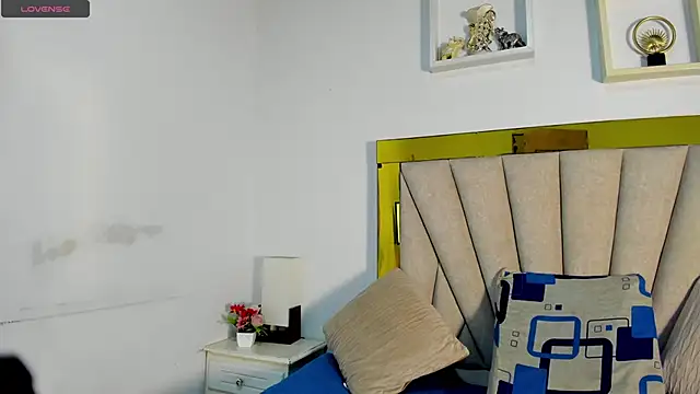 vahiolet fuentes online show from 12.03.25