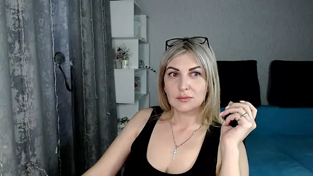 Amelia Harper online show from 03.11.25