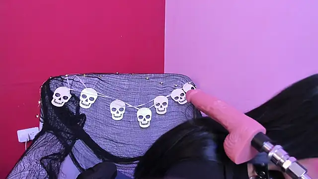 Kate bunny  online show from 10.24.25