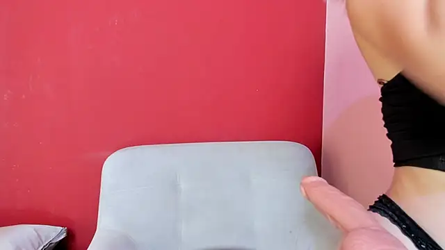 Kate bunny  online show from 11.13.25