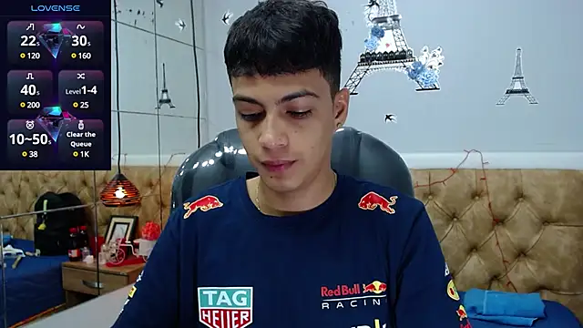 Snapshot of SkinnyBoy_ chatting on 01.25.25 SkinnyBoy online show from 01.25.25
