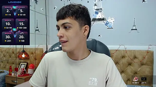 Snapshot of SkinnyBoy_ chatting on 01.31.25 SkinnyBoy online show from 01.31.25