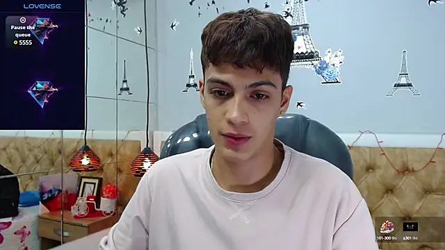Snapshot of SkinnyBoy_ chatting on 02.05.25 SkinnyBoy online show from 02.05.25