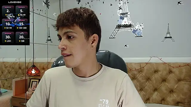 Snapshot of SkinnyBoy_ chatting on 02.13.25 SkinnyBoy online show from 02.13.25