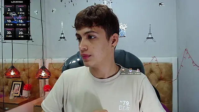 Snapshot of SkinnyBoy_ chatting on 02.18.25 SkinnyBoy online show from 02.18.25