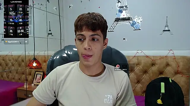 Snapshot of SkinnyBoy_ chatting on 02.18.25 SkinnyBoy online show from 02.18.25