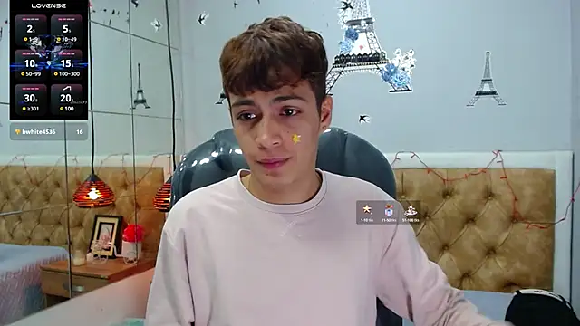 Snapshot of SkinnyBoy_ chatting on 02.21.25 SkinnyBoy online show from 02.21.25