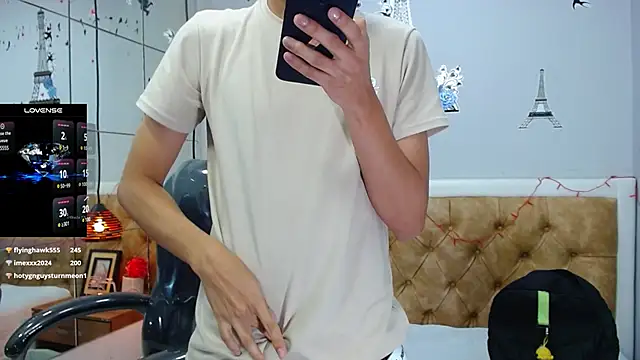 Snapshot of SkinnyBoy_ chatting on 03.08.25 SkinnyBoy online show from 03.08.25