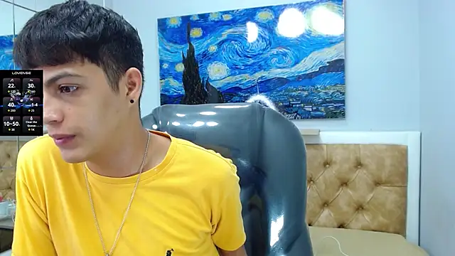 Snapshot of SkinnyBoy_ chatting on 09.25.25 SkinnyBoy online show from 09.25.25