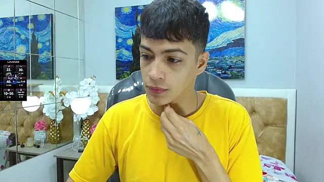 SkinnyBoy  online show from 11.06.25