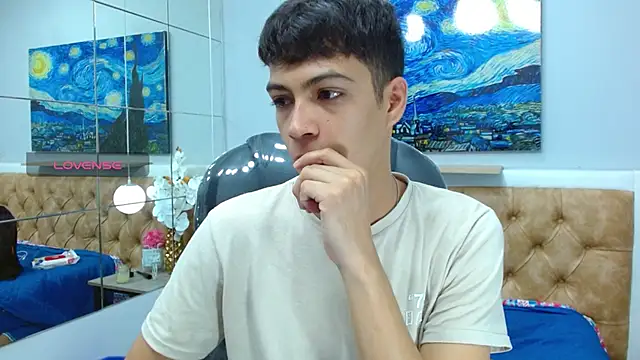 SkinnyBoy  online show from 11.16.25