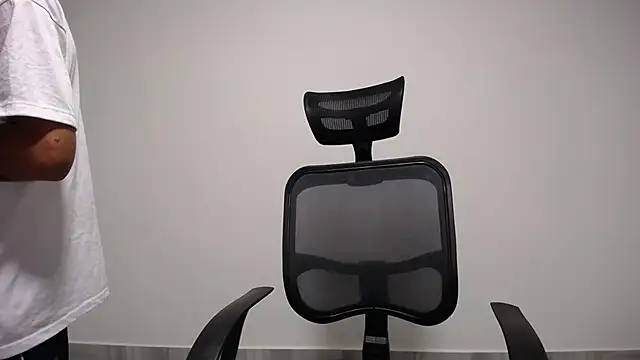 present the magic online show from 01.04.25