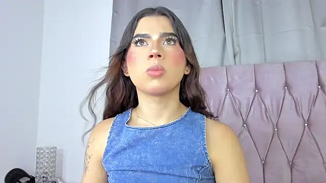 Snapshot of Ashley_piinkk_ chatting on 02.19.25 Ashley piinkk online show from 02.19.25