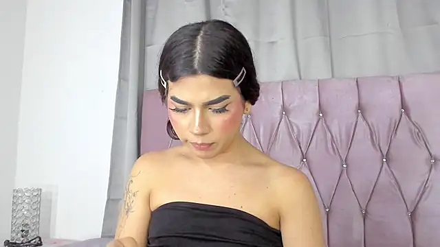 Snapshot of Ashley_piinkk_ chatting on 02.20.25 Ashley piinkk online show from 02.20.25