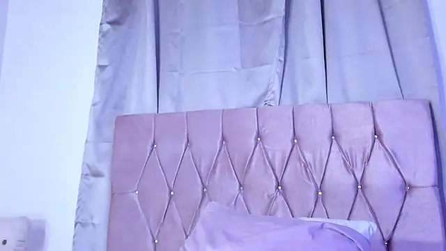 Snapshot of Ashley_piinkk_ chatting on 03.23.25 Ashley piinkk online show from 03.23.25