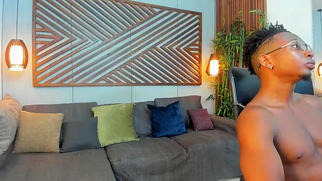 Snapshot of JamalMyst chatting on 02.13.25 JamalMyst online show from 02.13.25