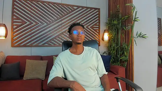 Snapshot of JamalMyst chatting on 02.15.25 JamalMyst online show from 02.15.25