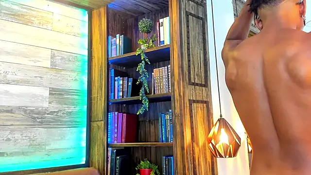 Snapshot of JamalMyst chatting on 03.18.25 JamalMyst online show from 03.18.25