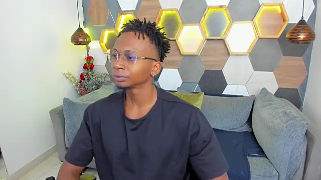 Snapshot of JamalMyst chatting on 03.19.25 JamalMyst online show from 03.19.25