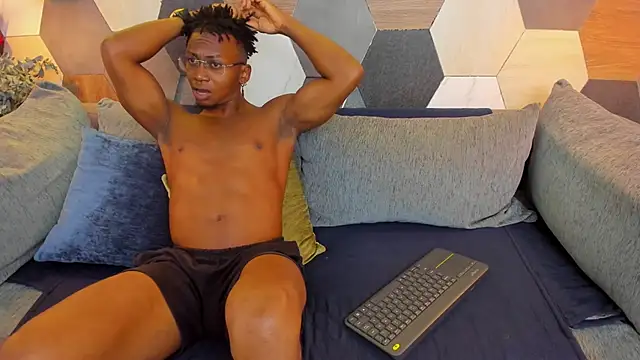 Snapshot of JamalMyst chatting on 03.19.25 JamalMyst online show from 03.19.25