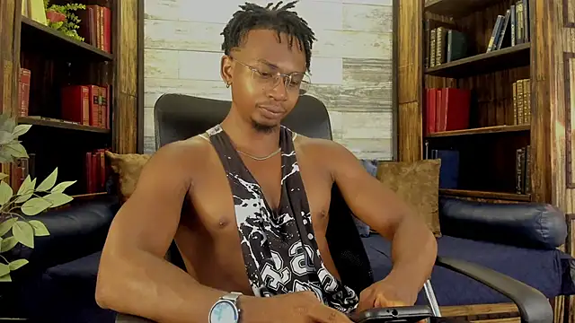 Snapshot of JamalMyst chatting on 09.18.25 JamalMyst online show from 09.18.25