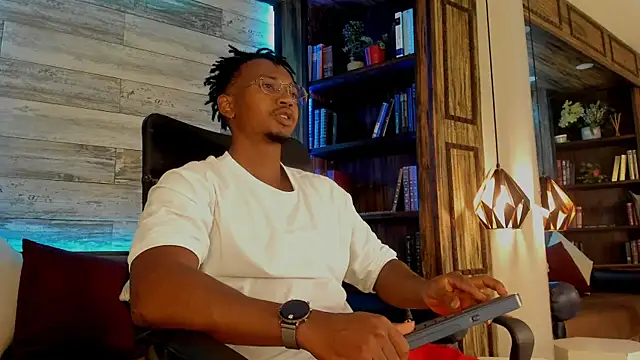 Snapshot of JamalMyst chatting on 09.19.25 JamalMyst online show from 09.19.25